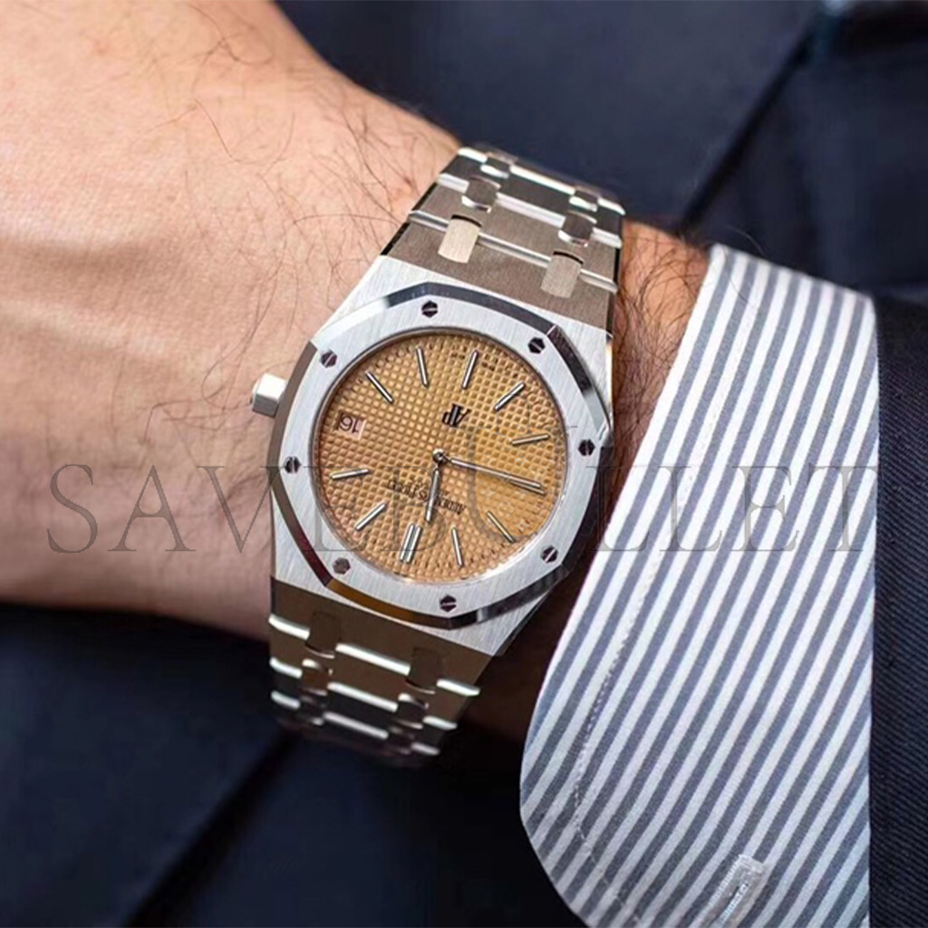 audemars P*g*et royal oak white gold salmon dial 39mm watch 15202bc.oo.1240bc.01